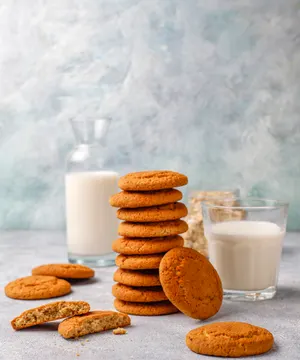 Oat cookies with milk